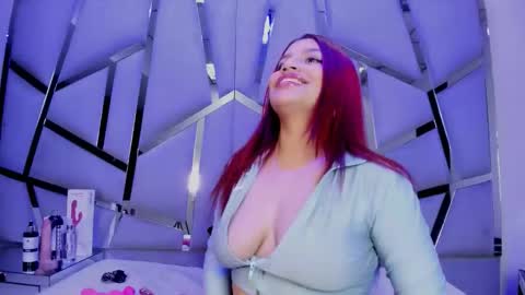 hanny_watson online show from March 2, 7:15 am