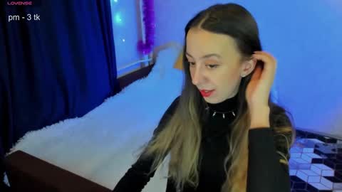 Snapshot of happystephanie chatting on January 11, 6:23 pm Stephanie online show from January 11, 6:23 pm