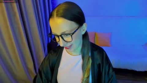 Snapshot of happystephanie chatting on October 11, 4:53 pm Stephanie online show from October 11, 4:53 pm
