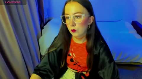 Stephanie online show from June 21, 8:46 pm