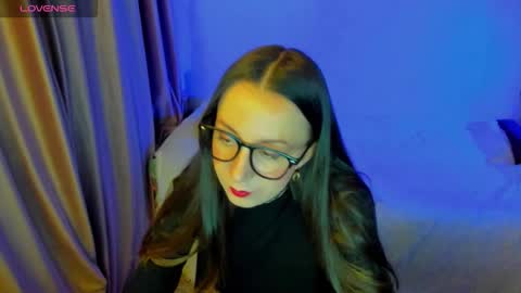 Stephanie online show from March 5, 8:48 pm