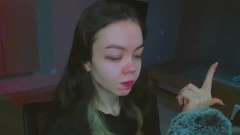 Snapshot of haribo_asmr chatting on March 9, 8:18 am Miss Hari online show from March 9, 8:18 am