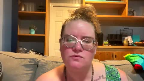 Fiiona online show from May 10, 6:37 am