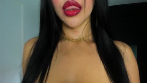 Snapshot of harleyqueen_robbie chatting on March 5, 6:45 pm harleyqueen_robbie online show from March 5, 6:45 pm