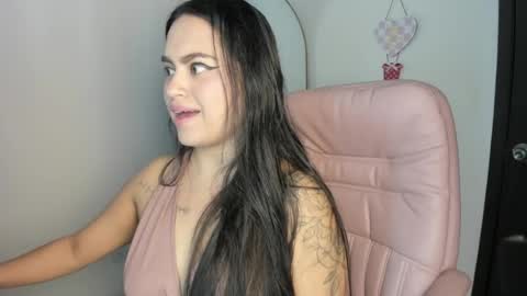 vanessa online show from May 16, 5:23 pm