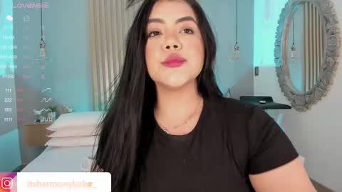 Snapshot of harmonybabe_ chatting on March 9, 8:42 pm Harmony online show from March 9, 8:42 pm