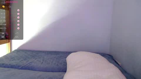 Snapshot of harriell chatting on December 28, 4:19 am Kira online show from December 28, 4:19 am