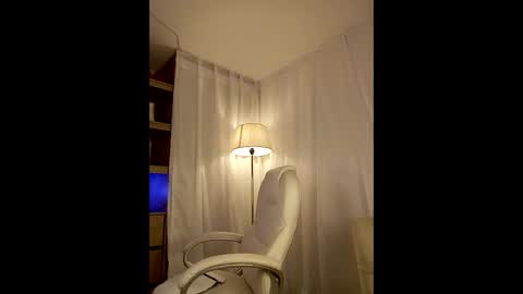 leila online show from January 6, 11:41 pm