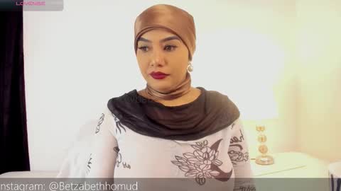 Hayat online show from February 3, 9:40 pm