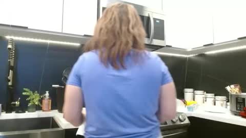 Hazel online show from February 20, 4:52 pm