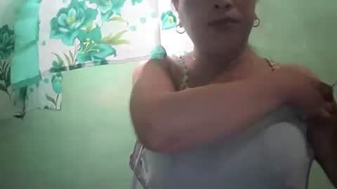 hazeldhane online show from June 17, 6:48 am