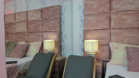 HazelMoret online show from January 31, 11:56 am