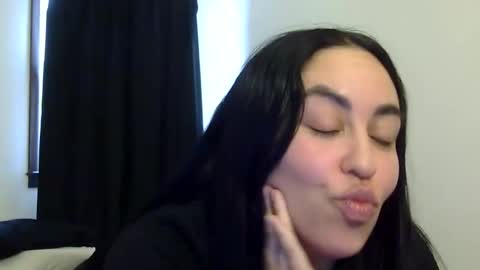 heatwavee online show from January 5, 5:27 pm