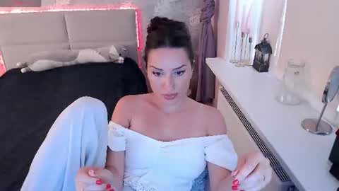 Heaven girl online show from July 24, 3:43 pm