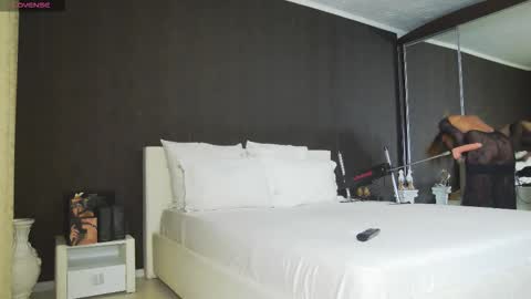 Helen online show from February 15, 11:09 am