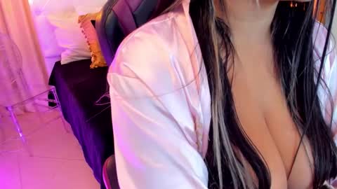              online show from January 13, 6:01 pm