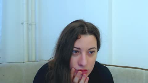 helen_adams_ online show from March 5, 8:10 am