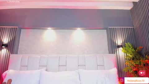 H E L E N A  online show from March 11, 8:33 pm