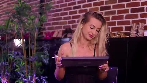 Helen online show from July 29, 5:18 am