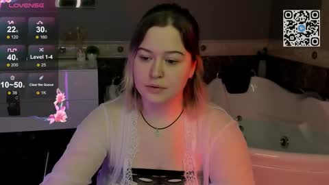 helenhartt online show from November 24, 2:35 am