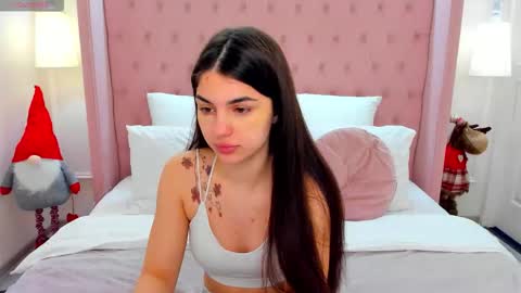 Helen online show from December 19, 1:36 pm