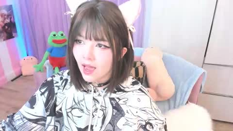 Laura online show from November 13, 3:16 am