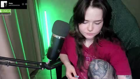 Red online show from February 23, 9:14 pm