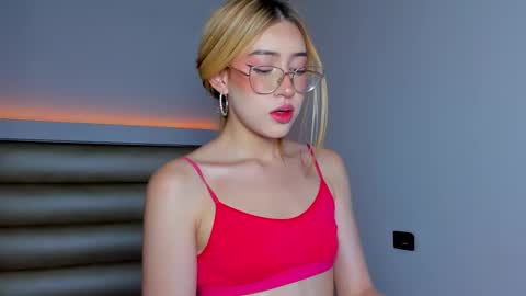 hellen__smith_ online show from January 15, 9:21 pm