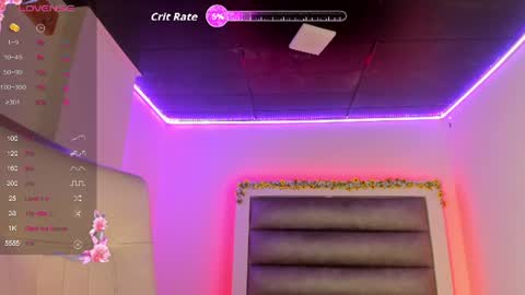 hellen__smith_ online show from June 16, 8:10 pm