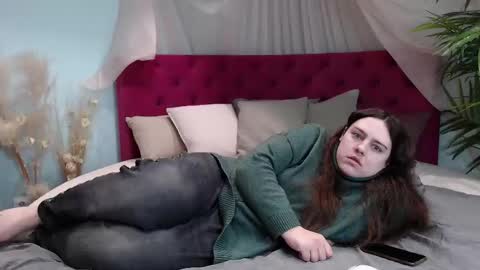 Hellen online show from December 19, 10:51 am