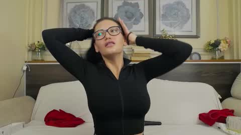    online show from November 12, 4:10 am