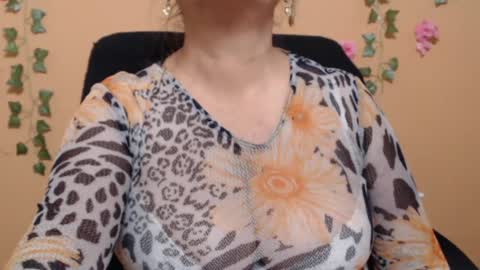 Snapshot of hellensextits chatting on January 4, 5:26 pm hellen online show from January 4, 5:26 pm