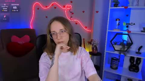 Helli online show from June 25, 7:26 pm
