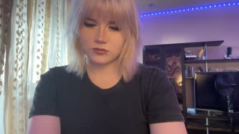 hellokinki online show from July 8, 4:42 pm