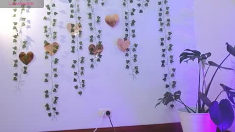 hellokitty_valery1 online show from July 1, 1:49 am