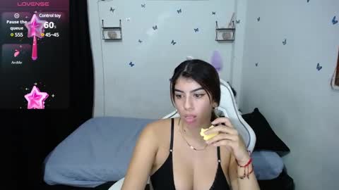 helloo_kityy25 online show from February 28, 3:26 am