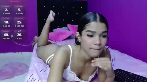 Snapshot of hermione_sweet18 chatting on February 5, 1:58 am Alana online show from February 5, 1:58 am