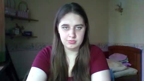 hess_luna_ online show from November 14, 10:15 am