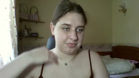 hess_luna_ online show from July 8, 9:22 am