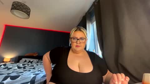 Hettyrosexox online show from November 18, 10:27 am