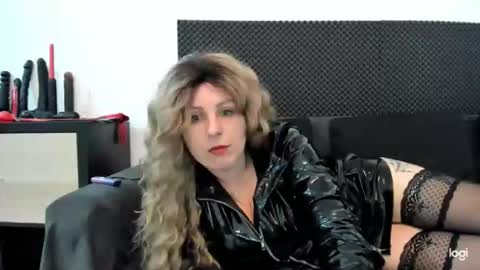 hexemmy online show from May 21, 1:53 pm