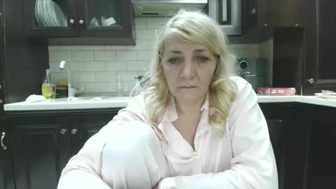 Heyheygrey online show from May 4, 10:57 pm