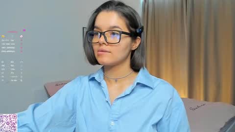 Laura online show from January 18, 3:25 am