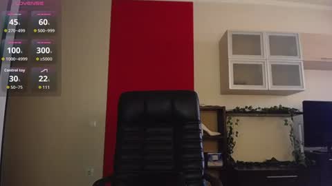 Lina online show from August 2, 9:56 am