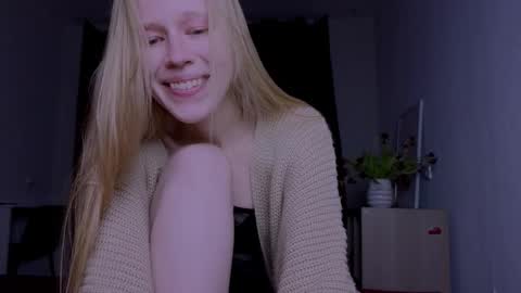 Chloe online show from March 15, 10:23 pm