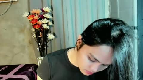 hilarymolly online show from June 20, 7:17 pm