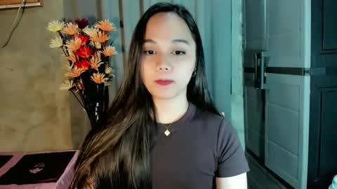 hilarymolly online show from February 20, 12:20 am