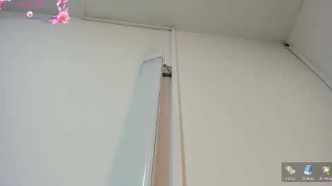 Hilary Thomsom online show from March 2, 12:23 pm