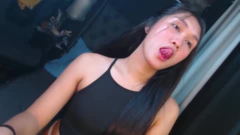 yuricah online show from January 11, 4:38 am