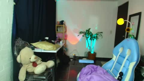 hinata online show from July 25, 2:18 am